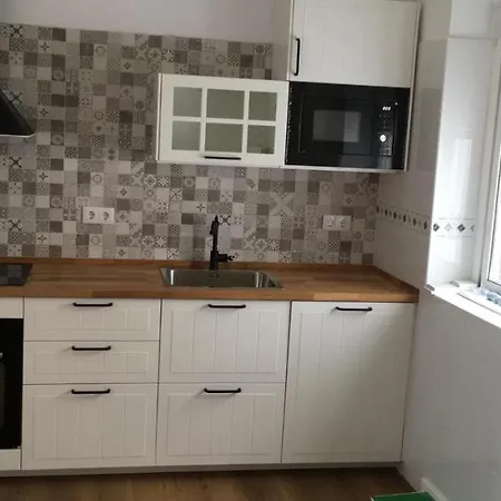 Victoria Apartment *